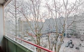 Cozy & Comfy Studio, 14 Mins From Airport, 18 Mins To City Center